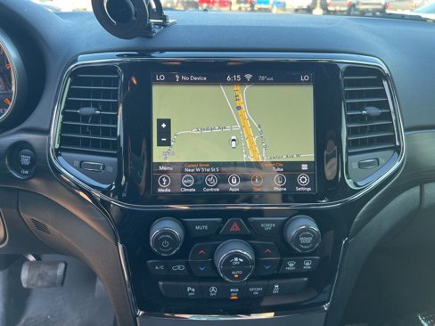 Used 2020 Jeep Grand Cherokee Laredo w/ Laredo X Package image 13