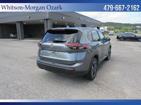 Used 2024 Nissan Rogue SV image 9
