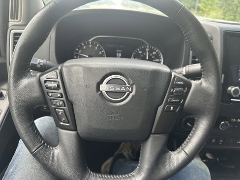 Used 2024 Nissan Frontier SV w/ SV Convenience Package image 34