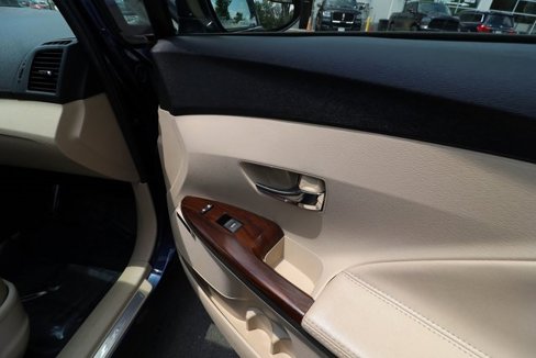 Used 2015 Toyota Venza Limited image 41