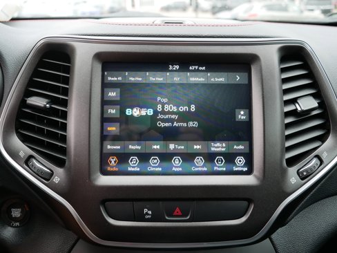 Used 2019 Jeep Cherokee Trailhawk w/ Cold Weather Group image 22