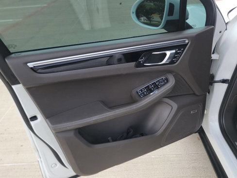 Used 2019 Porsche Macan S image 7