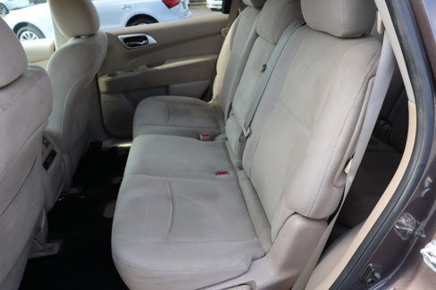 Used 2015 Nissan Pathfinder SV w/ Cargo Package image 21