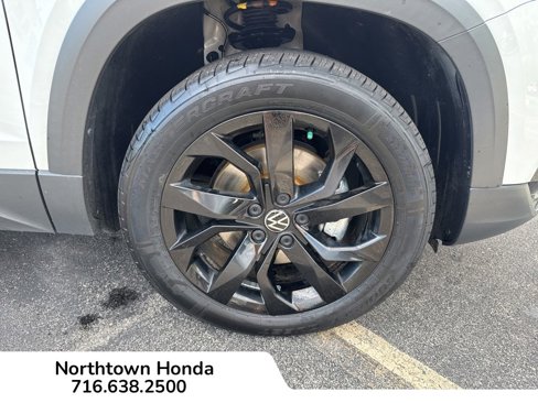 Used 2022 Volkswagen Taos SE image 14