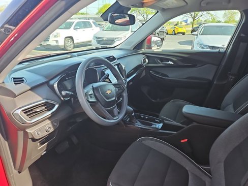 Used 2021 Chevrolet TrailBlazer LT w/ Convenience Package image 7