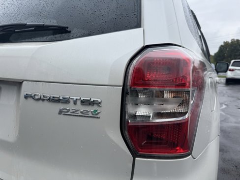 Used 2014 Subaru Forester 2.5i Premium image 11