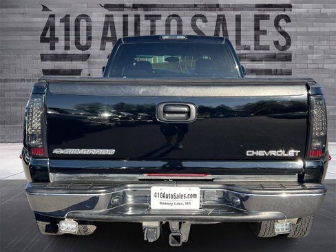 Used 2004 Chevrolet Silverado 3500 LT w/ Heavy-Duty Power Package image 4