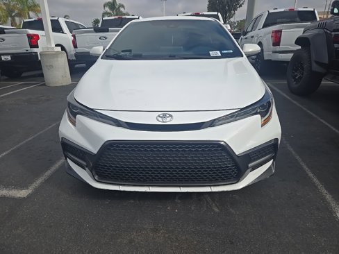 Used 2021 Toyota Corolla SE image 2