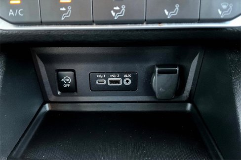 Used 2024 Nissan Sentra SV image 16
