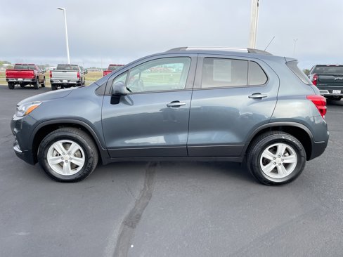 Used 2021 Chevrolet Trax LT w/ Driver Confidence Package image 2