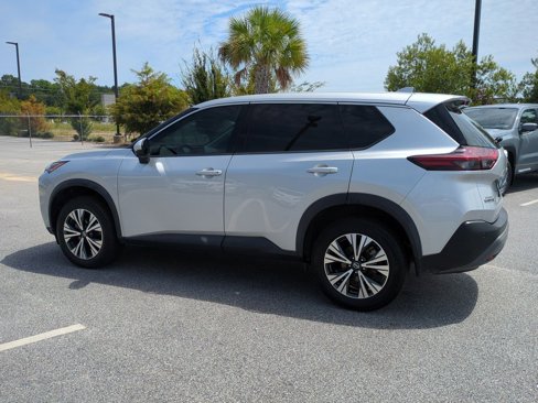 Used 2021 Nissan Rogue SV image 6