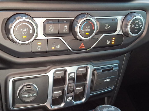Certified 2020 Jeep Wrangler Unlimited Sport S image 16