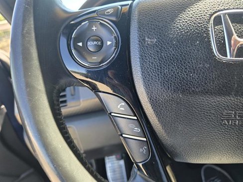 Used 2017 Honda Accord Sport image 20