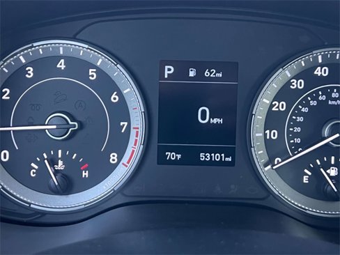 Used 2022 Hyundai Venue Limited image 29