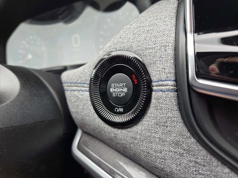 New 2025 Jeep Compass Latitude image 27
