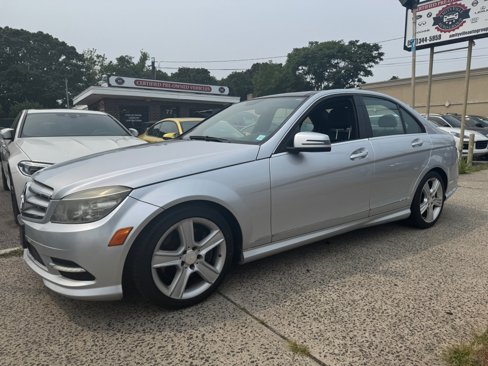 Used 2011 Mercedes-Benz C 350 Sport image 3