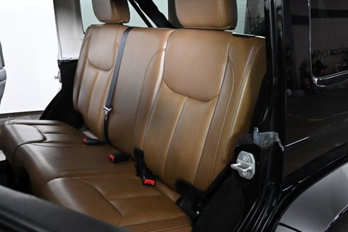 Used 2015 Jeep Wrangler Unlimited Sahara w/ Dual Top Group image 23