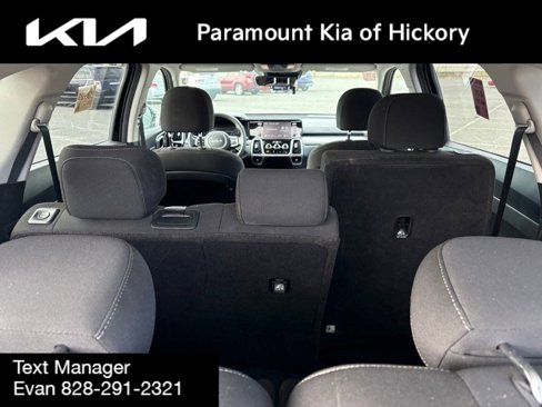 Used 2023 Kia Sorento LX image 5