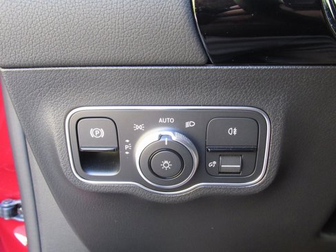 Certified 2025 Mercedes-Benz GLA 250 4MATIC image 34