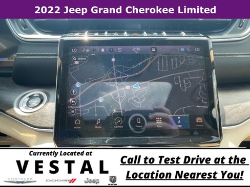 Used 2022 Jeep Grand Cherokee Limited image 24