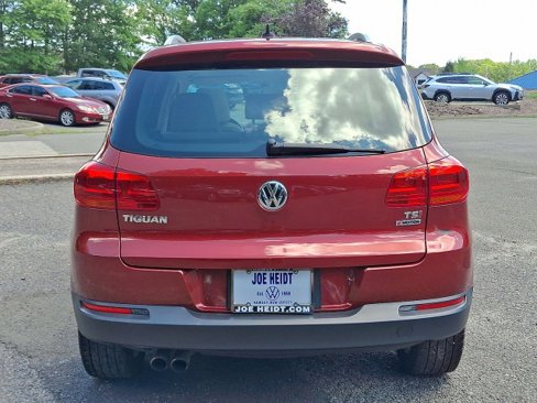 Used 2016 Volkswagen Tiguan SEL image 9