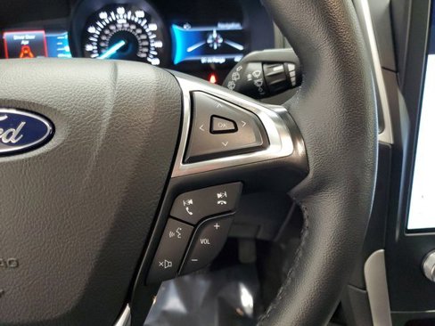 Used 2024 Ford Edge SEL image 24