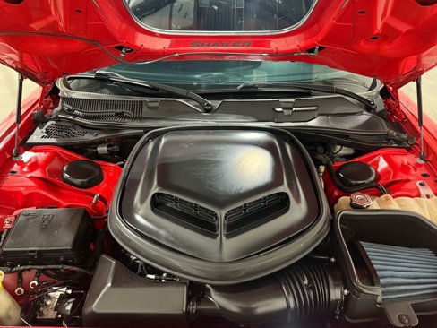 Used 2018 Dodge Challenger R/T Plus image 11