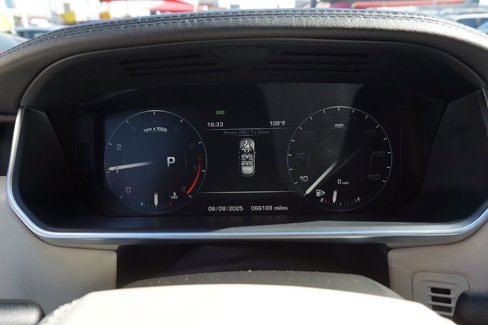 Used 2014 Land Rover Range Rover HSE image 21