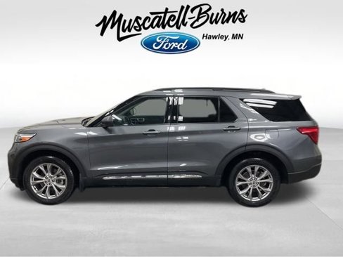 Used 2021 Ford Explorer XLT w/ Equipment Group 202A image 2