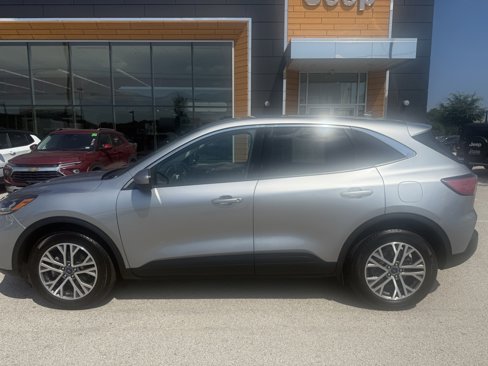 Used 2022 Ford Escape SEL image 9