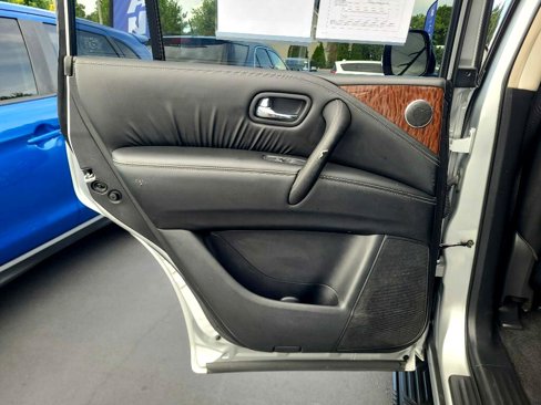 Used 2020 Nissan Armada SL w/ Premium Package image 37