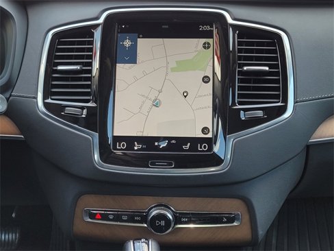 Used 2017 Volvo XC90 T6 Inscription w/ Vision Package image 12