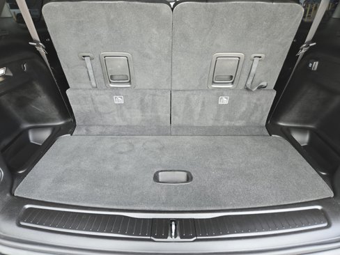 Used 2024 Jeep Grand Cherokee L Limited w/ Black Appearance Package image 29