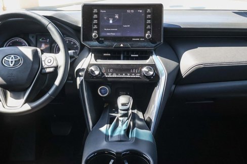 Used 2022 Toyota Venza LE image 14