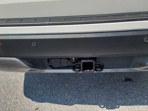Used 2022 Ford Explorer XLT w/ Equipment Group 202A image 12