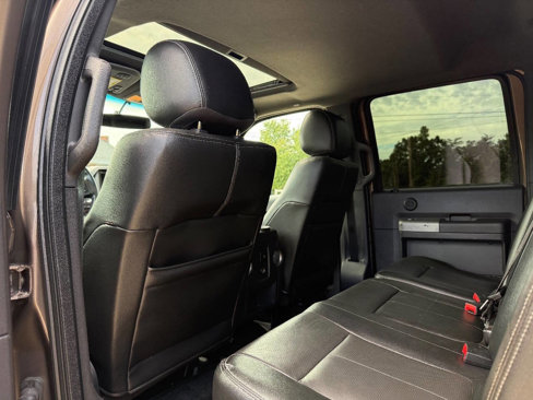 Used 2015 Ford F250 Lariat w/ Lariat Ultimate Package image 17