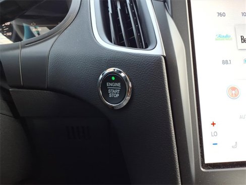 Used 2024 Ford Edge SEL w/ Convenience Package image 20