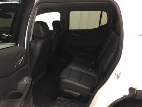 Used 2021 GMC Acadia SLT w/ Premium Package image 17