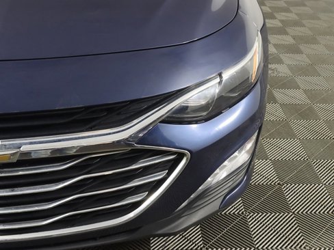 Used 2020 Chevrolet Malibu LT image 11