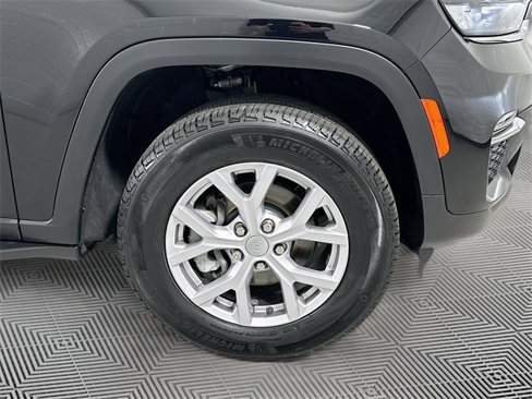 Certified 2022 Jeep Grand Cherokee Limited image 24