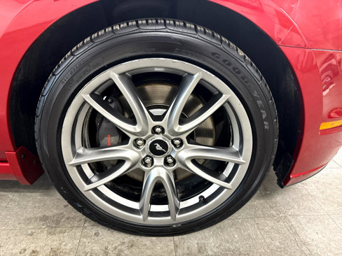 Used 2013 Ford Mustang GT Premium w/ Brembo Brake Pkg image 39