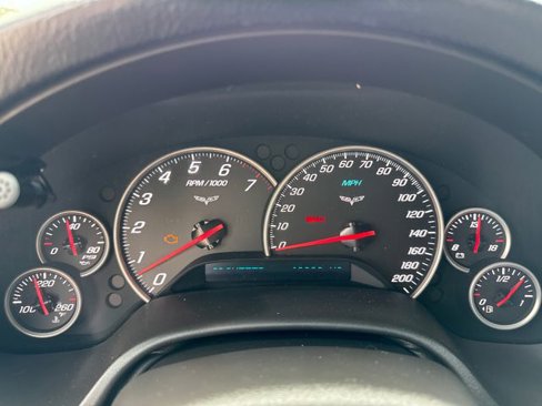 Used 2005 Chevrolet Corvette Convertible w/ Preferred Equipment Group image 15