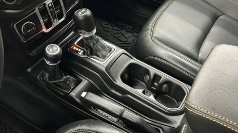 Used 2024 Jeep Wrangler Unlimited w/ Convenience Group image 24
