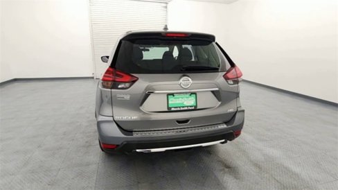 Used 2018 Nissan Rogue S image 7