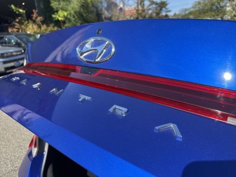 Certified 2023 Hyundai Elantra SEL w/ Convenience Package image 12