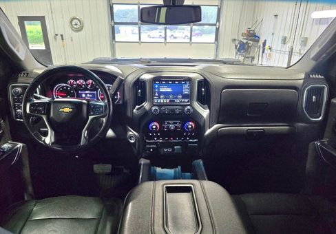 Used 2022 Chevrolet Silverado 3500 LTZ w/ LTZ Plus Package image 10