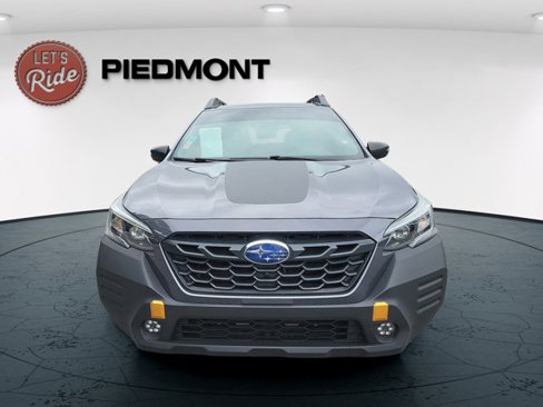 Used 2022 Subaru Outback Wilderness w/ Wilderness Package image 3