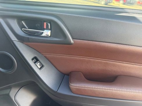 Used 2017 Subaru Forester 2.5i Touring image 23