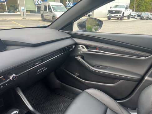 Used 2022 MAZDA MAZDA3 s image 32