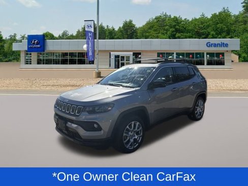 Used 2022 Jeep Compass Latitude w/ Sun and Sound Group image 2